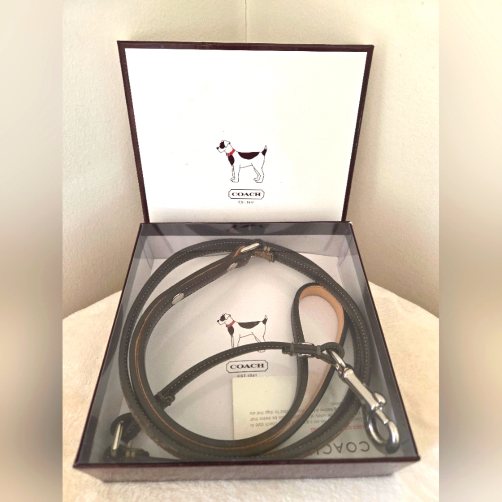 COACH Signature Miniature Logo Brown & Tan Genuine Leather Dog Leash EUC - Picture 2 of 15